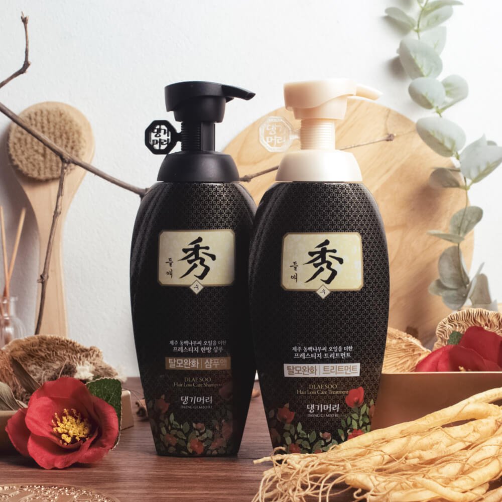 Daeng Gi Meo Ri Dlae Soo Anti - Hair Loss Treatment Кондиционер против выпадения с маслом камелии 400 ml - DYBEAUTY
