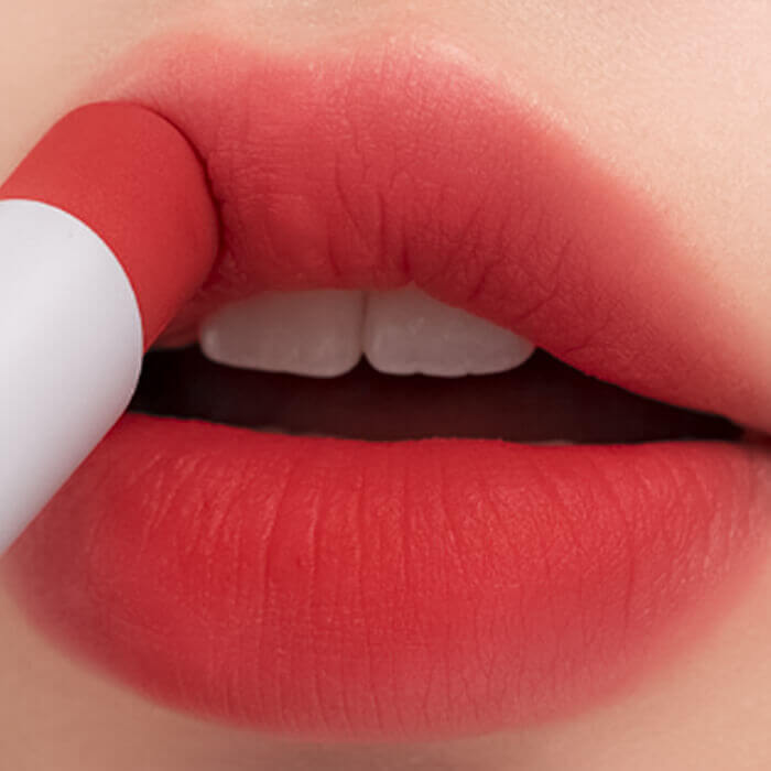 Rom&nd - Zero Matte Lipstick - Matte Lipstick - 17 Red Heat Помада с нежной кремовой текстурой - DYBEAUTY