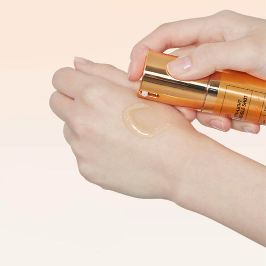 VT Cosmetics Vita - Light Reedle Shot 100 Осветляющий серум - бустер с микроиглами 50 ml - DYBEAUTY